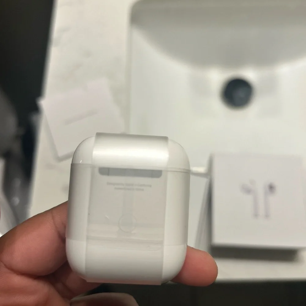 Apple Wireless Earbuds with Charging Case - White